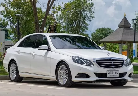 2013 Mercedes-Benz E300 2.1 BLUETEC HYBRID รถเก๋ง 4 ประตู ออกรถง่าย