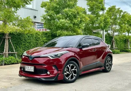 2019 Toyota C-HR 1.8 HV Hi  รถบ้านมือเดียว ไมล์น้อย เจ้าของขายเอง 