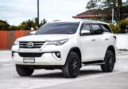 2018 Toyota Fortuner 2.4 V 4WD SUV ดาวน์ 0% รถบ้านมือเดียว ไมล์แท้