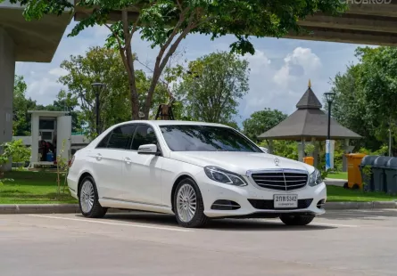 Mercedes Benz E300 bluetechybrid W212 ปี : 2013