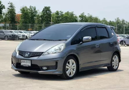 2013 Honda JAZZ 1.5 SV i-VTEC มือเดียวป้ายแดง ไมล์น้อย