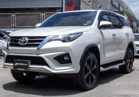 2018 Toyota Fortuner 2.8 TRD 4WD คันนี้รถสวยสภาพเหมือนรถใหม่ 