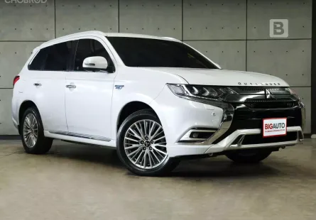 2021 Mitsubishi Outlander PHEV 2.4 GT Premium 4WD AT ไมล์เเท้ รุ่นTOPสุด  รถมือเเรกจากป้ายเเดง P5397