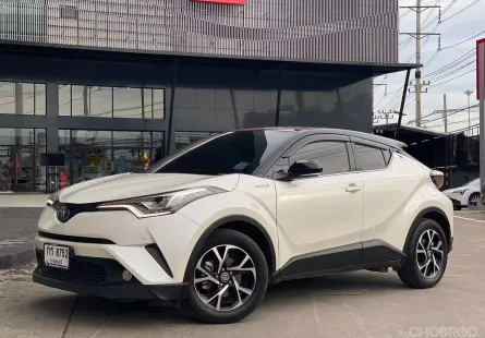 รถบ้านมือเดียว สภาพสวยมาก  Toyota CHR 1.8 Hi HEV ปี2020