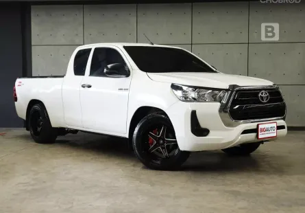 2023 Toyota Hilux Revo 2.4 SMARTCAB Z Edition Entry MT ไมล์เเท้ 9พัน มือแรกจากป้ายเเดง B2328
