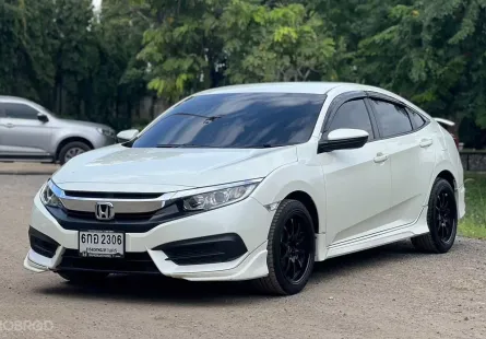 2017 Honda CIVIC 1.8 E i-VTEC รถเก๋ง 4 ประตู รถมือเดียว ดาวน์ 0%