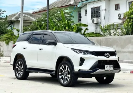 2022 Toyota Fortuner 2.4 Leader V 4WD SUV เจ้าของขายเอง รถบ้านมือเดียว ไมล์น้อย 