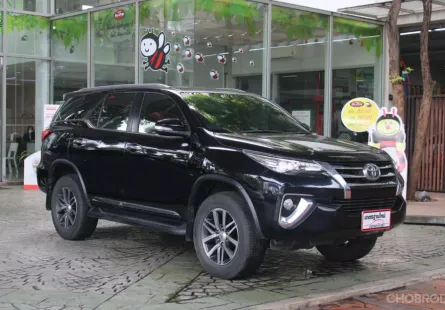 ขายรถ TOYOTA FORTUNER 2.4 V  เกียร์ AUTO สีดำ ปี 2018