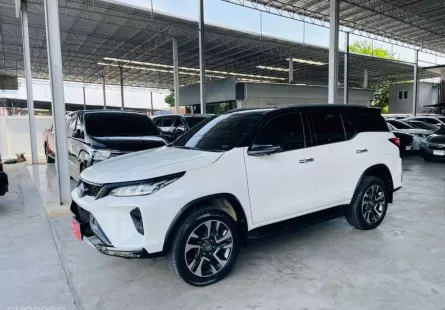 TOYOTA FORTUNER 2.4 LEGENDER 2021 รถบ้าน มือแรก ไมล์น้อย 5 หมื่นโล พร้อมใช้ TOP รับประกันตัวถังสวย