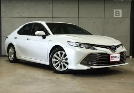 2019 Toyota Camry 2.5 Hybrid Premium AT TOPสุด FULL OPTION ไมล์เเท้ วิ่งเฉลี่ยต่อปีน้อยมากครับ B8518