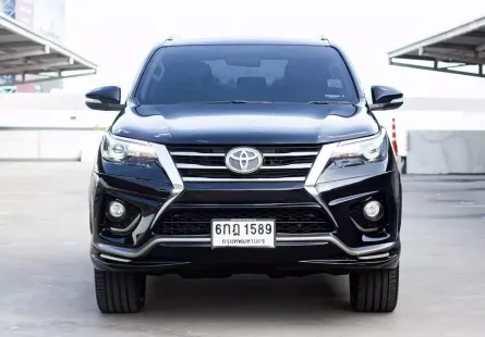 รถครอบครัว Toyota Fortuner 2.8 TRD Sportivo ขับ4 2017 รถบ้านแท้ ผ่อนสบายสูงสุด 84 งวด