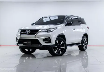 5B027 Toyota Fortuner 2.8 TRD Sportivo 4WD SUV 2019 