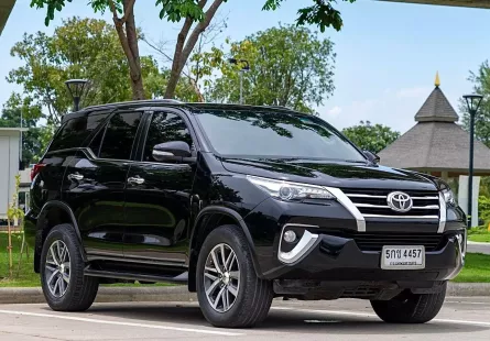 2016 Toyota Fortuner 2.8 V 4WD SUV รถบ้านแท้