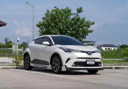 Toyota Ch-r 1.8 MID Hybrid ปี : 2019