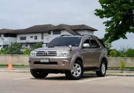 ขายรถ TOYOTA FORTUNER 3.0 V 2WD ปี 2009