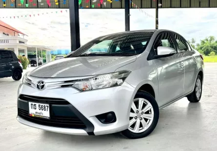 2015 Toyota VIOS 1.5 E รถเก๋ง 4 ประตู 