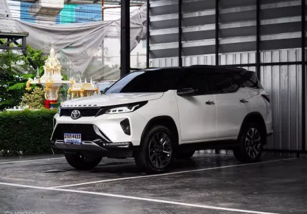 2021 Toyota Fortuner 2.4 Leader V SUV ออกรถฟรี