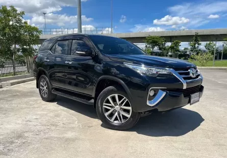 2017 Toyota Fortuner 2.8 V 4WD SUV รถสภาพดี มีประกัน