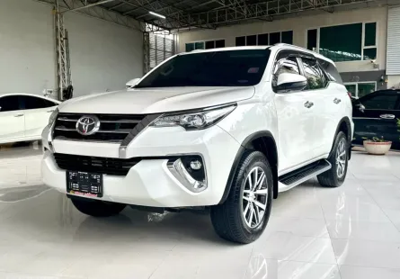 2019 Toyota Fortuner 2.4 V SUV รถบ้านมือเดียว ไมล์ 8 หมื่น