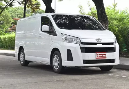 Toyota Hiace 2.8 ECO 2020 รถตู้เตี้ยโฉมล่าสุดรถมือเดียวใช้งานไม่โทรม เช็คศูนย์ทุกระยะ