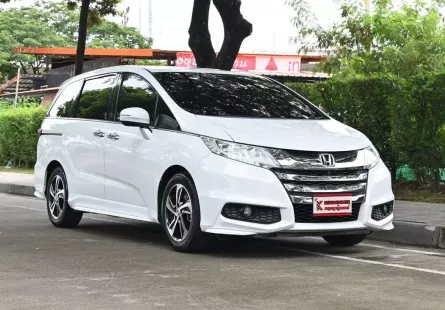 Honda Odyssey 2.4 EL 2015 รถบ้านมือเดียวออกศูนย์ ตัวท๊อปสุดออปชั่นครบ  