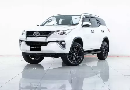 2A548 Toyota Fortuner 2.8 V SUV 2016 