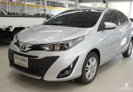 2017 Toyota Yaris Ativ 1.2 E รถเก๋ง 4 ประตู 