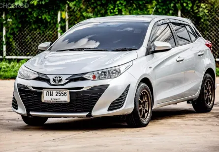 2019 Toyota YARIS 1.2 Entry รถเก๋ง 5 ประตู 