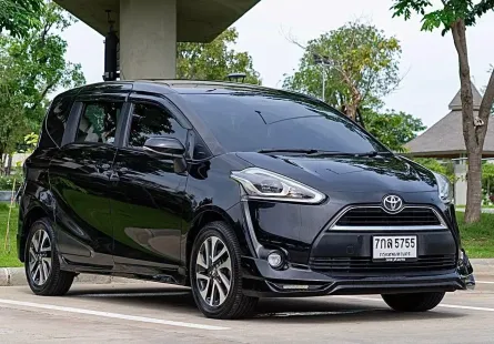 2018 Toyota Sienta 1.5 V mpv รถบ้านแท้