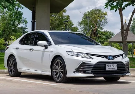 2022 Toyota CAMRY 2.5 HEV Premium Luxury รถเก๋ง 4 ประตู ออกรถง่าย