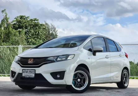 2015 Honda JAZZ 1.5 S i-VTEC รถเก๋ง 5 ประตู 