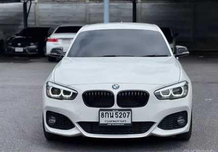 2018 BMW 118i รถเก๋ง 5 ประตู เจ้าของขายเอง รถบ้านมือเดียว วิ่งน้อยเพียง 16,945 กม.