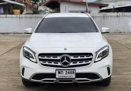 2019 Mercedes-Benz GLA200 1.6 Urban SUV รถมือเดียวออกจากศูนย์ Benz ออกรถฟรีดาวน์ได้