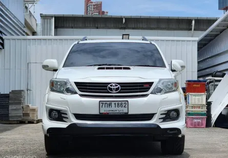 2014 Toyota Fortuner 3.0 TRD Sportivo 4WD SUV มีประกัน