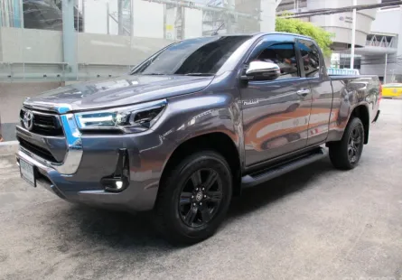 2022 TOYOTA REVO CAB 2.4 MID PRERUNNER เกียร์ธรรมดา สีเทา วิ่งน้อย 27,472 กม. รถสวยสภาพใหม่ มือเดียว