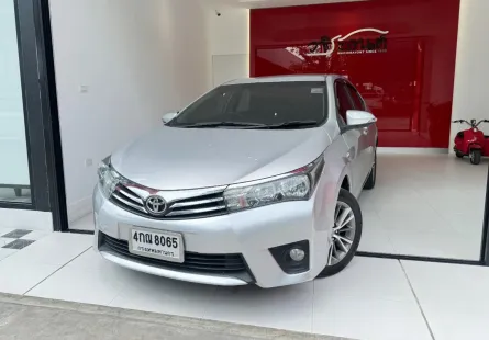 2015 Toyota Corolla Altis 1.8 G รถเก๋ง 4 ประตู 