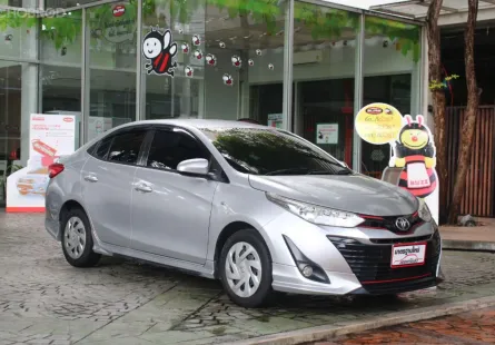 ขายรถ TOYOTA Yaris ATIV 1.2 ENTRY AUTO เทา 2019 