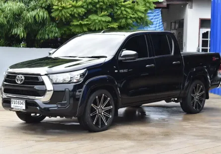 Toyota Hilux Revo 2.4 Auto ปี 2020 วิ่ง 5*,***km สีดำ  ไฟหน้า LED รถสวย ประวัติศูนย์ ครบ