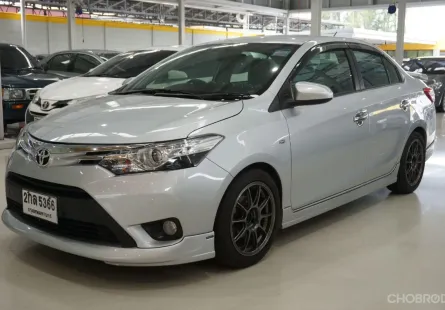 2013 Toyota VIOS 1.5 E รถเก๋ง 4 ประตู 