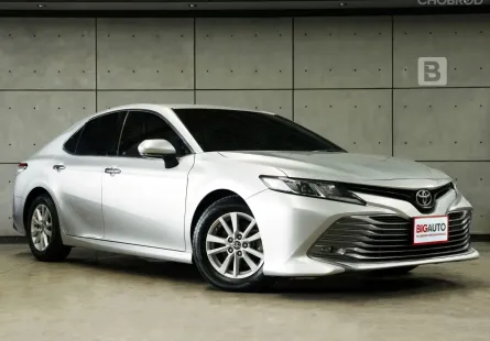 2020 Toyota Camry 2.0 G Sedan AT ไมล์แท้ ประวัติการดูแลรักษารถดี มือเเรกจากป้ายเเดง B5638