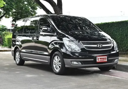 Hyundai H-1 2.5 Maesto Deluxe 2012 รถตู้ใช้งานในครอบครัว ตัวท๊อปสุด ซื้อสดไม่บวกแวท