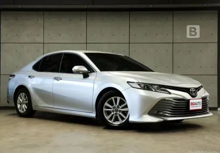 2019 Toyota Camry 2.0 G Sedan AT ไมล์แท้ มือเเรกจากป้ายเเดง ประวัติการดูแลรักษารถดี B5161