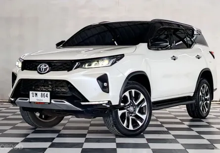 TOYOTA LEGENDER 2.4 V 2 WD เกียร์ออโต้ ปี 2021