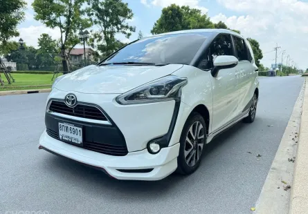 2018 Toyota Sienta 1.5 V รถตู้มินิ เจ้าของขายเอง