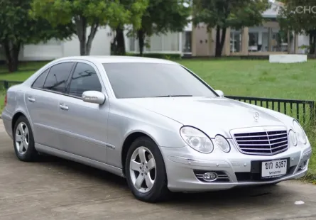 2003 Mercedes-Benz E220 CDI 2.1 Avantgarde รถเก๋ง 4 ประตู รถบ้านแท้ 