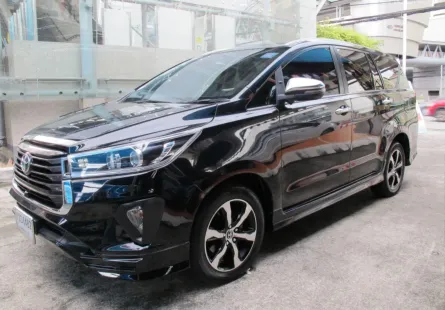 2020 TOYOTA INNOVA CRYSTA 2.8 PREMIUM (รุ่นTOP) เกียร์AUTO สีดำ รถสวยสภาพใหม่ มือเดียว เช็คศูนย์ตลอด