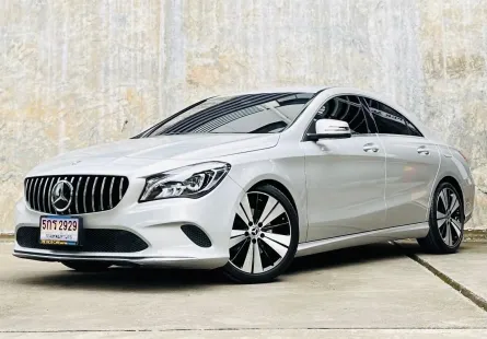 2018 Mercedes-Benz CLA200 1.6 Urban รถเก๋ง 4 ประตู ไมล์แท้ รถบ้านมือเดียว 