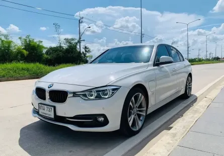 2018 BMW 330e 2.0 M Sport รถเก๋ง 4 ประตู 