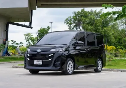 ขายรถ TOYOTA NOAH 1.8 HYBRID X ปี จด 2024