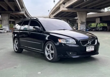 2010 Volvo V50 2 